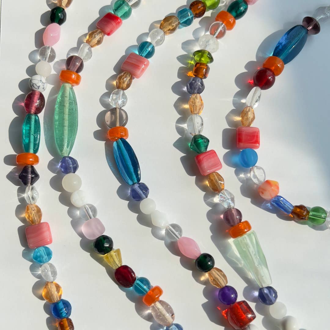 The Cheerful Necklace
