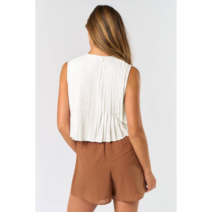Sleeveless Front Tie Pleated Top