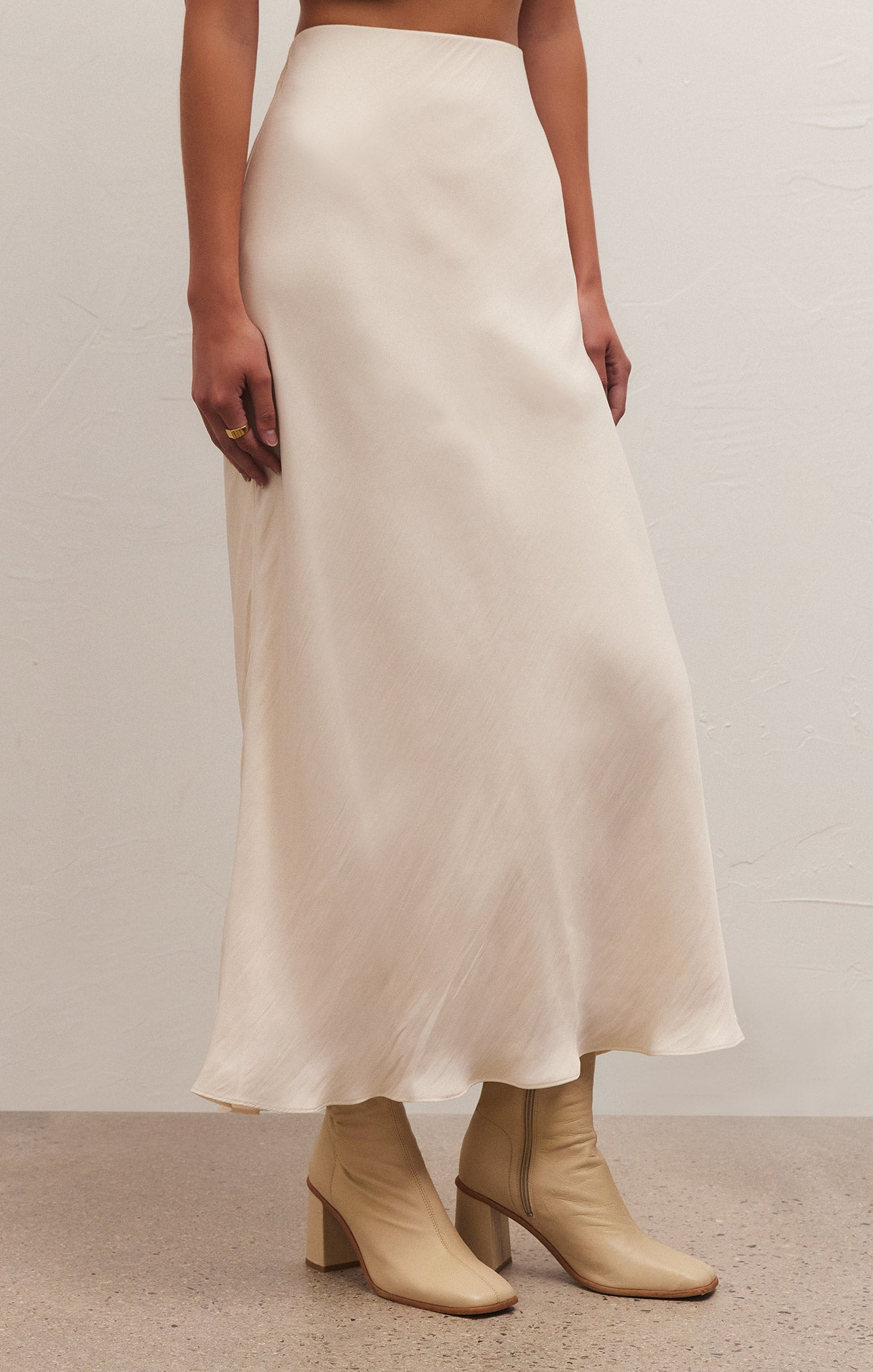 Europa Poly Sheen Skirt