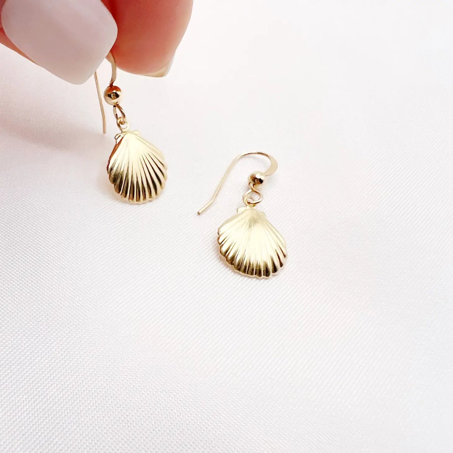 Beachcomber Seashell Dangle Earrings Gold Filled