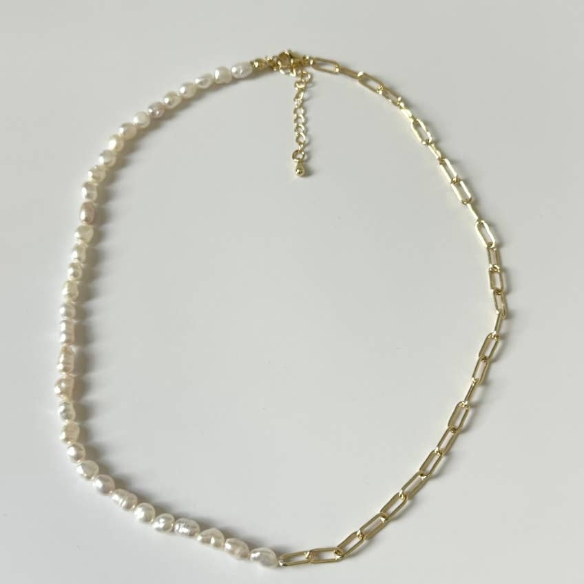 Laumė Necklace