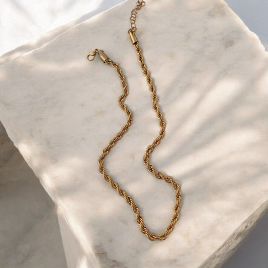 Daphne Necklace