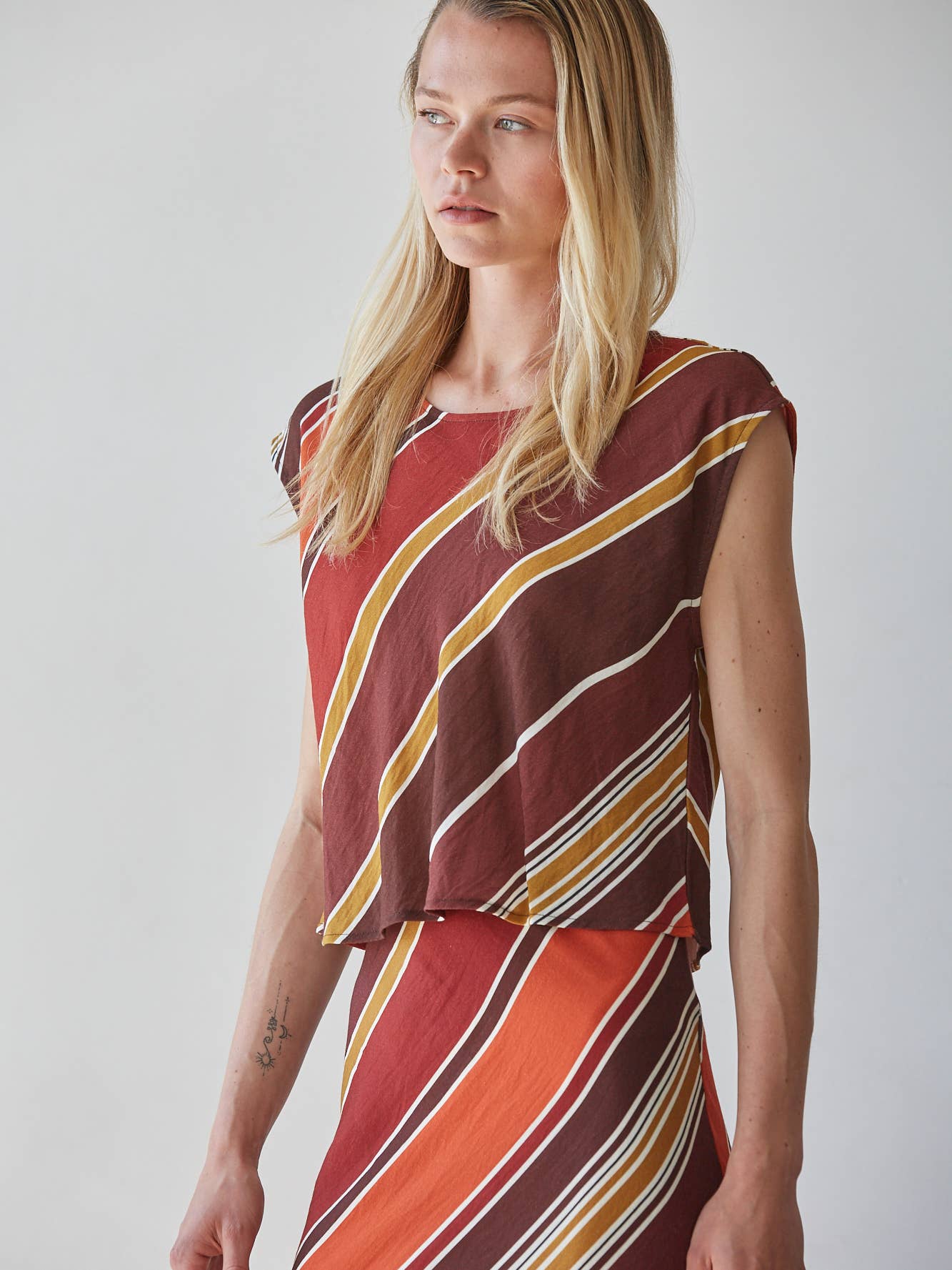 Striped Round Neck Sleeveless Top