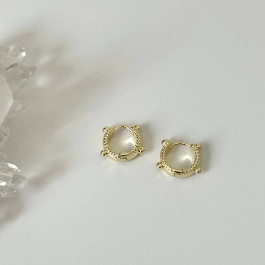 Nomi Hoops