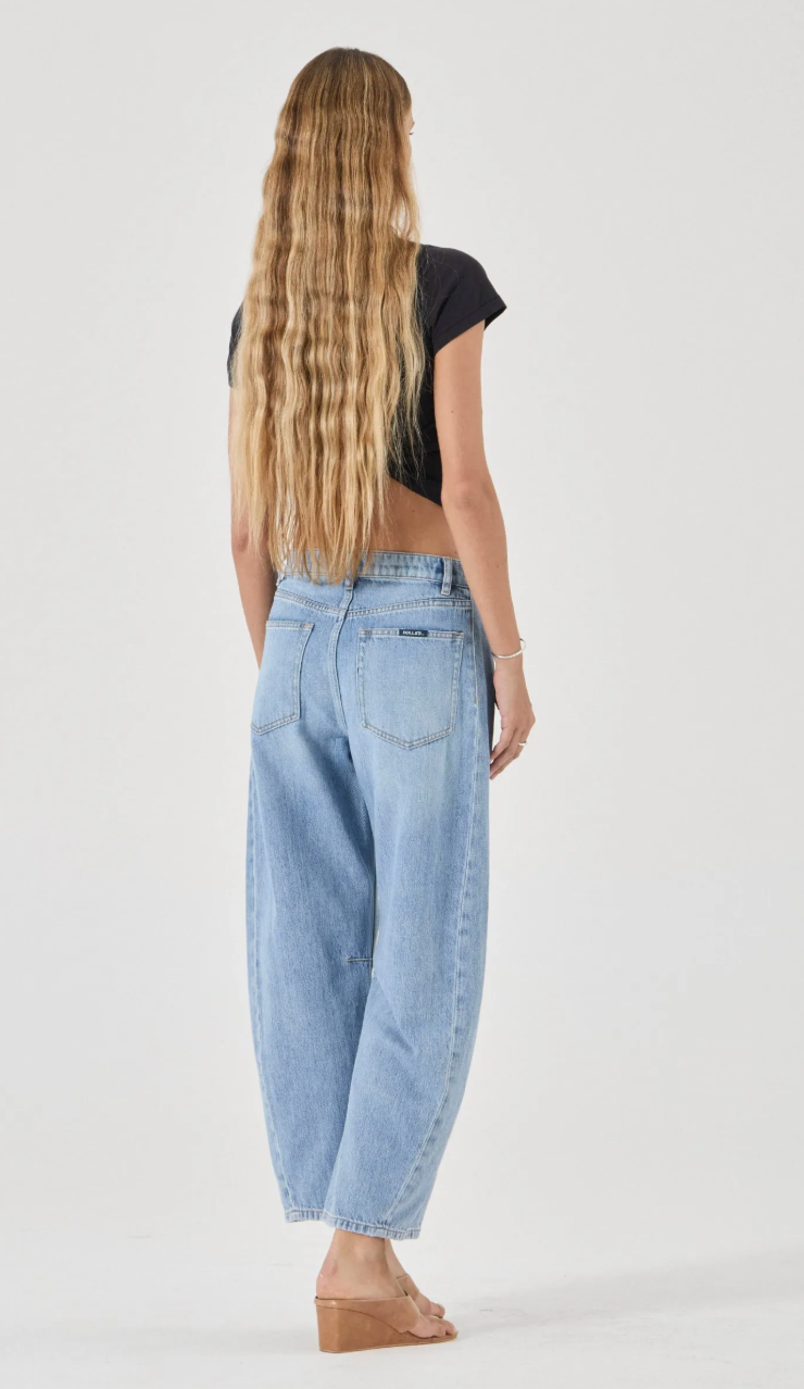 Arc Barrel Jean