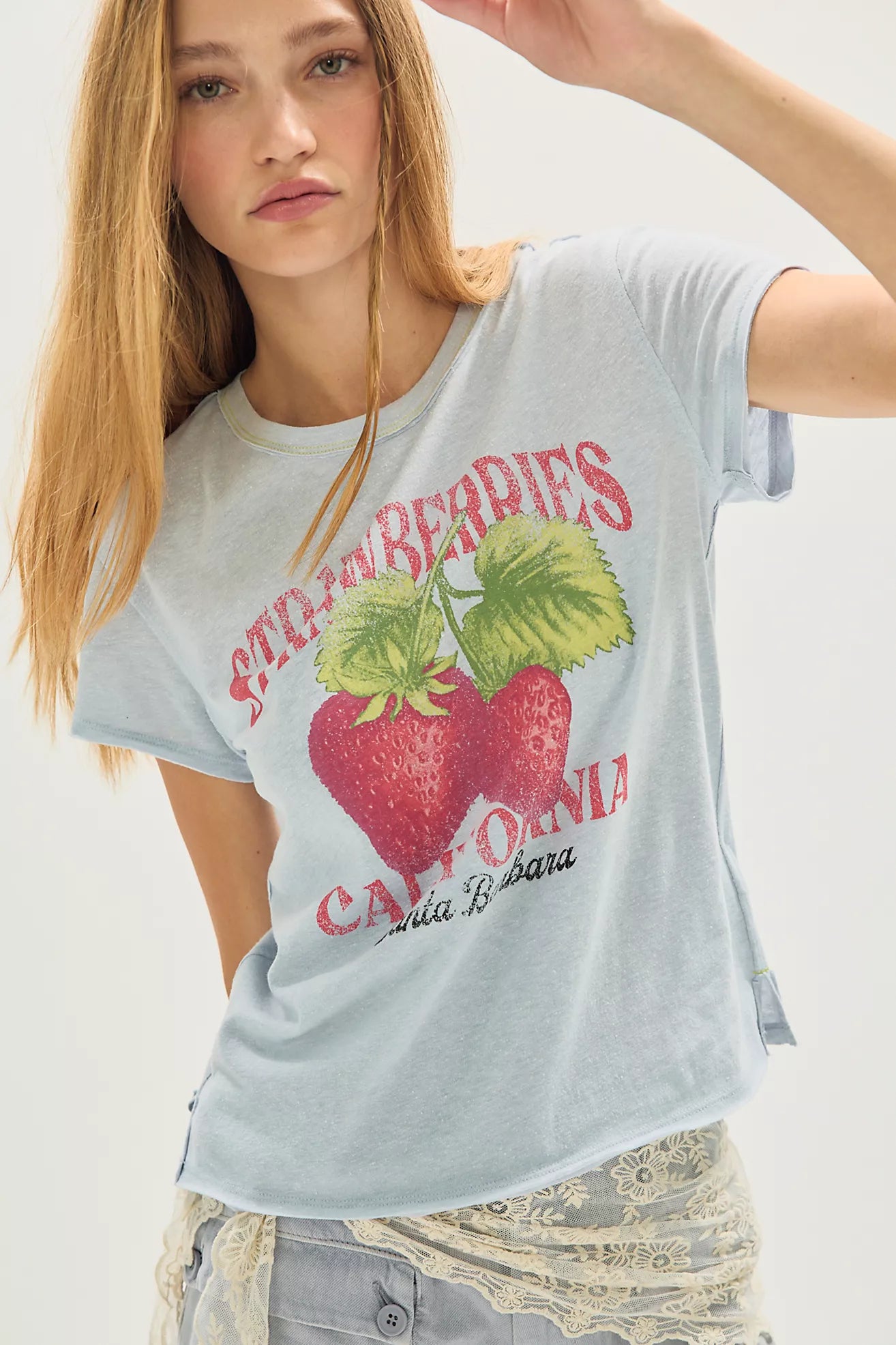 Nova Graphic Tee