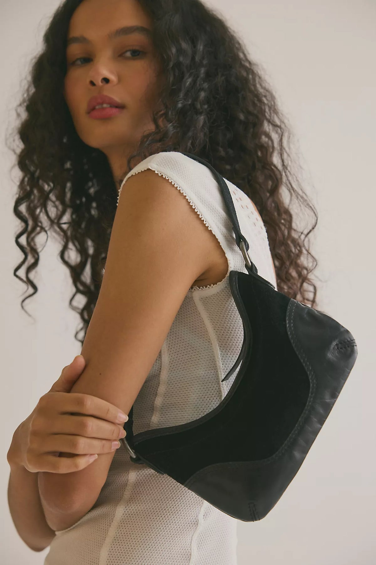 Sindy Leather Shoulder Bag