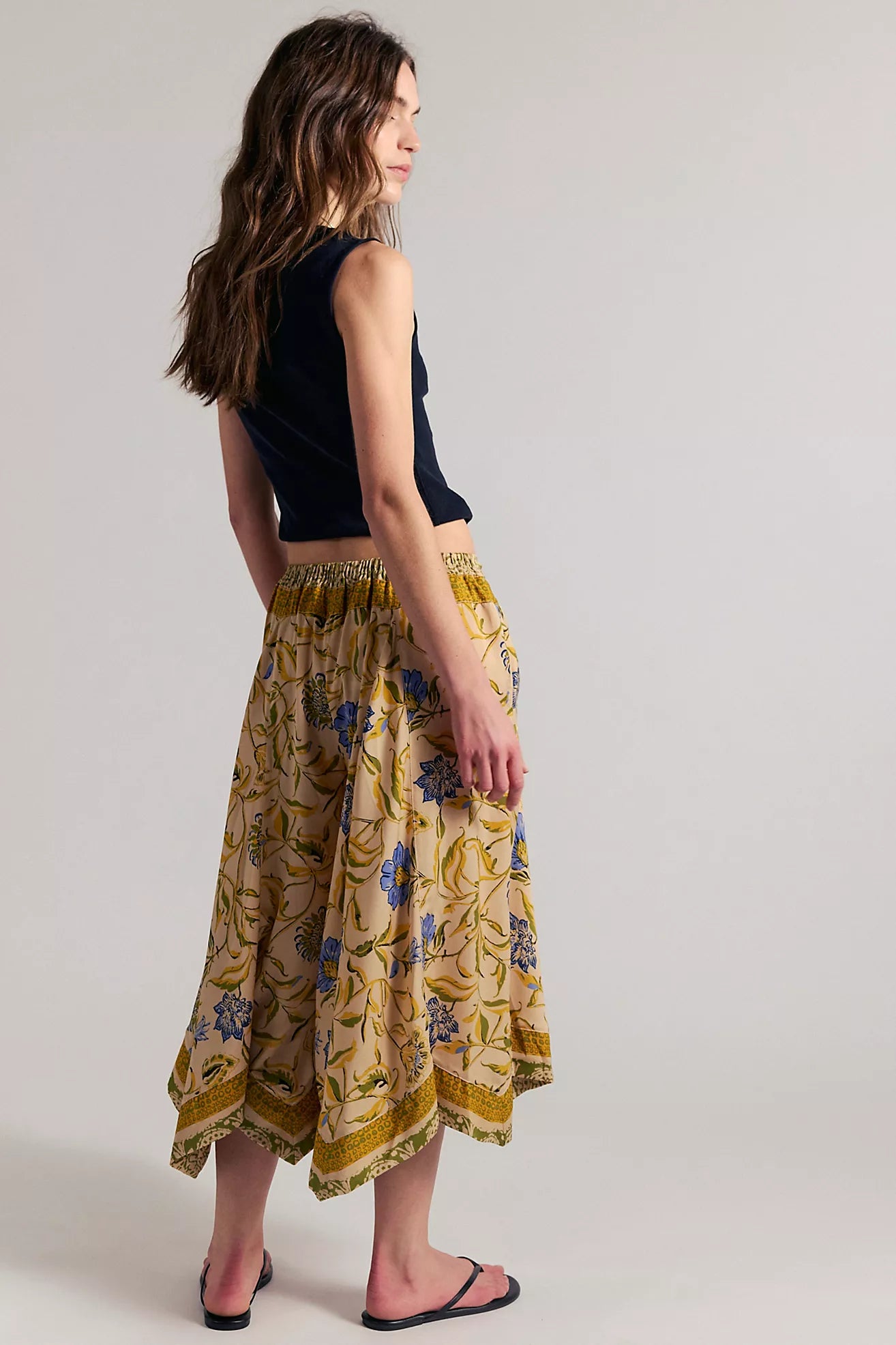 Sweet Reaction Pull-On Wide-Leg Crop Pants